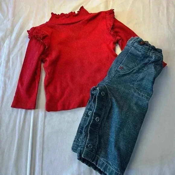GAP - 2 piece set/outfit. Size  6-12 months - Picture 1 of 9